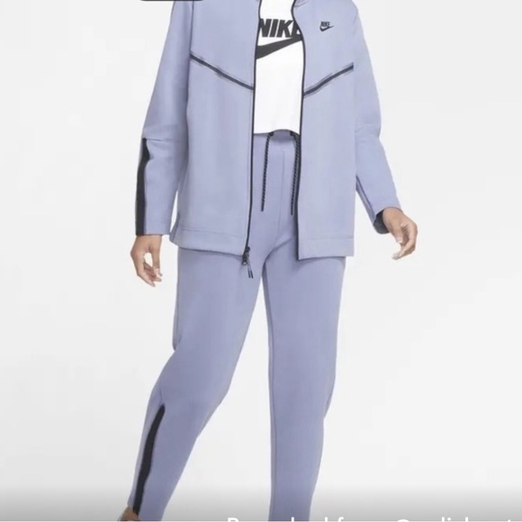 NWT Nike Sportswear Tech Fleece Sweatpants - Picture 4 of 9